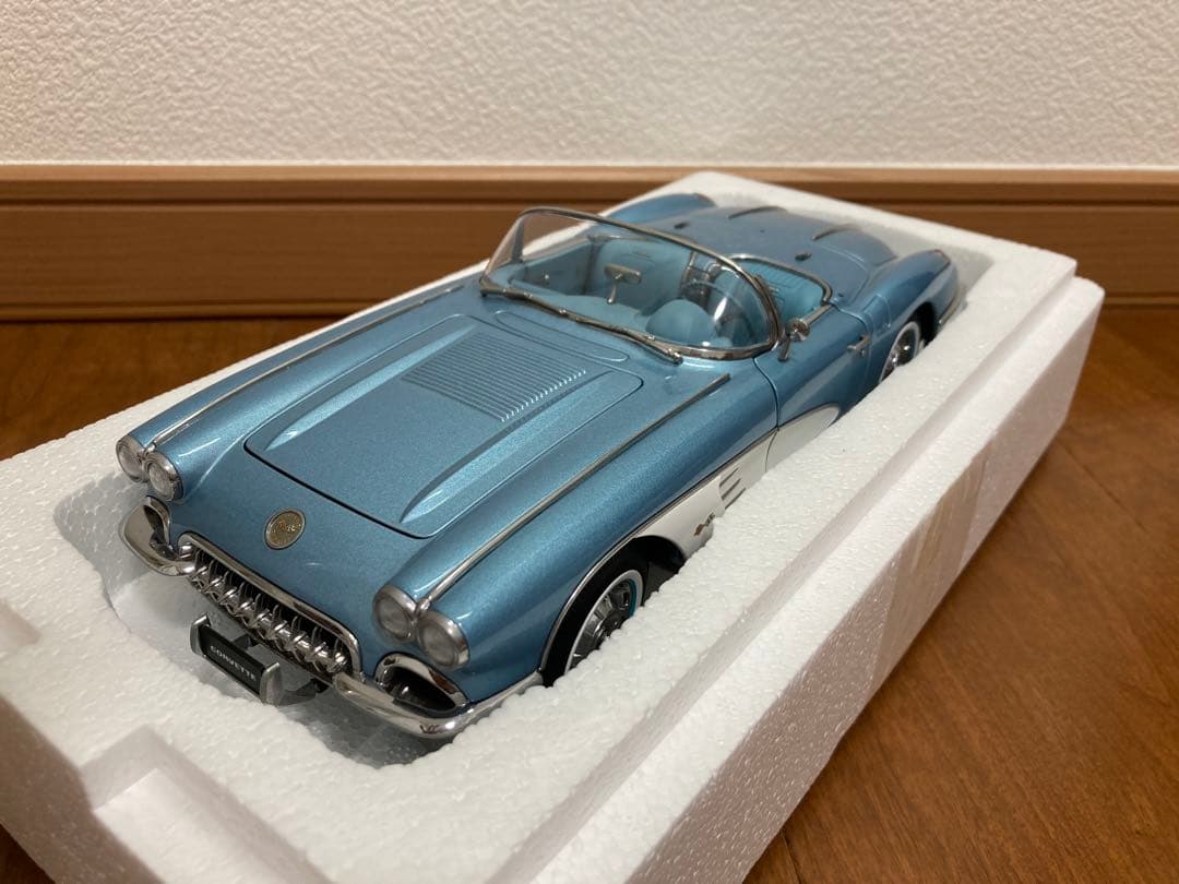 AUTOart Corvette C1 1:18 オープンカー ブルーメタリック