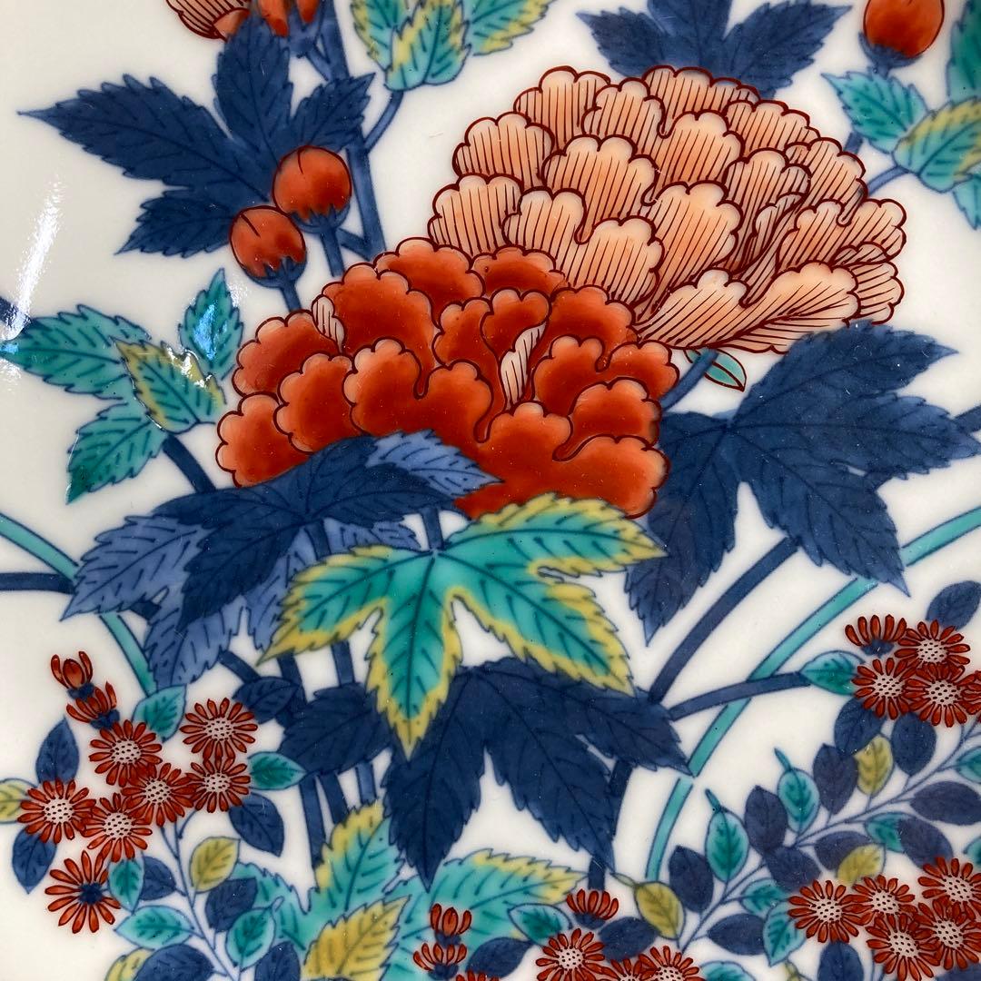 【今右衛門】色鍋島の伝統　名窯　人間国宝　十三代今泉今右衛門作　錦牡丹菊絵　飾皿