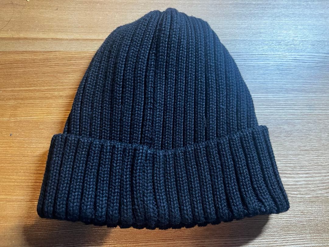 美品CELINEビーニー