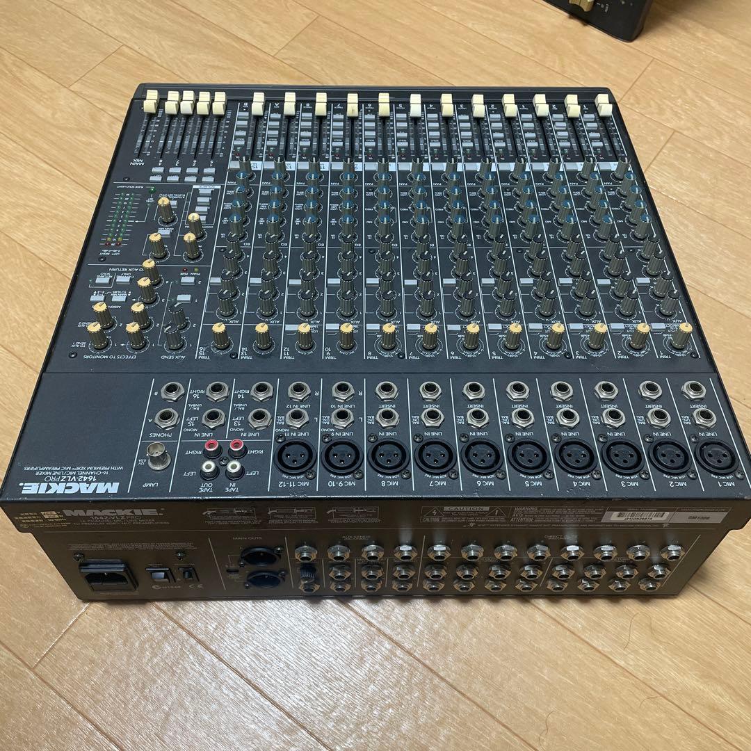 MACKIE ミキサー