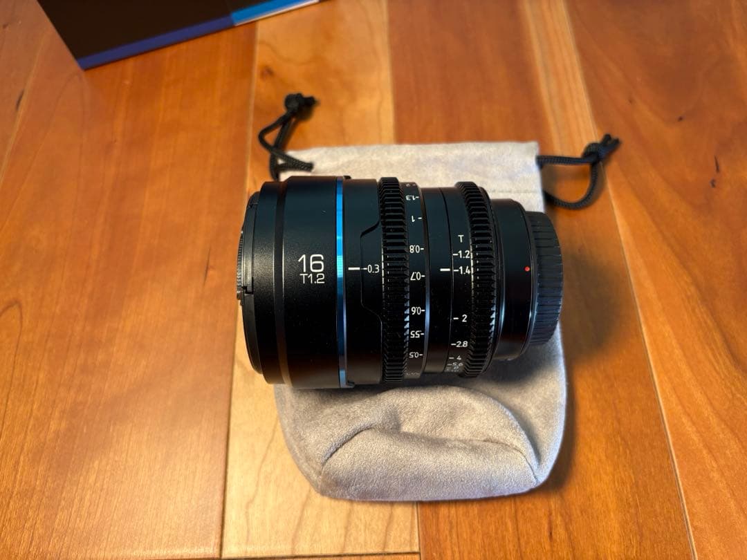 SIRUI Night Walker T1.2 16mm シネレンズ　Eマウント