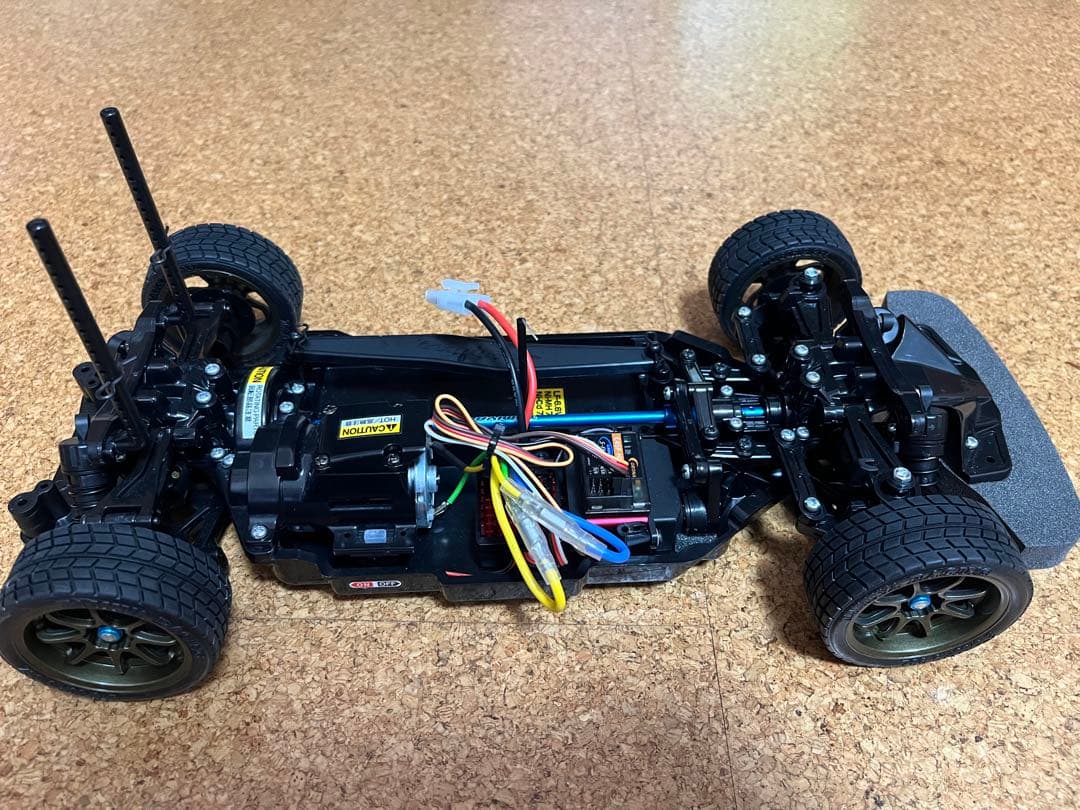 タミヤ TT02 シャーシ メカ付 リポバッテリー付 未走行GT-Rボディ付