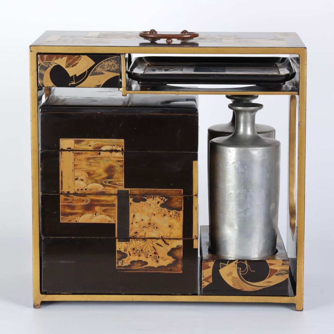 漆塗金蒔絵 野弁当 野点 花見重 重箱 錫製徳利 台付 骨董 古美術漆器　漆