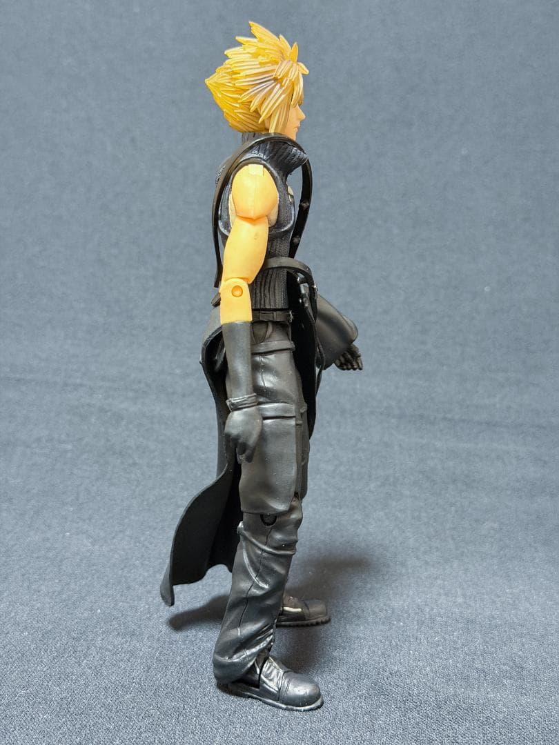 中古 ファイナルファンタジー7 プレイアーツ クラウド＆フェンリル