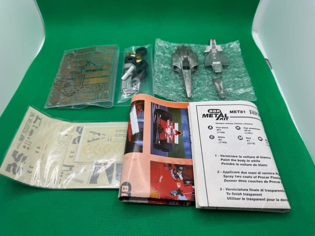 Ferrari F300 1/43 スケールモデルキット