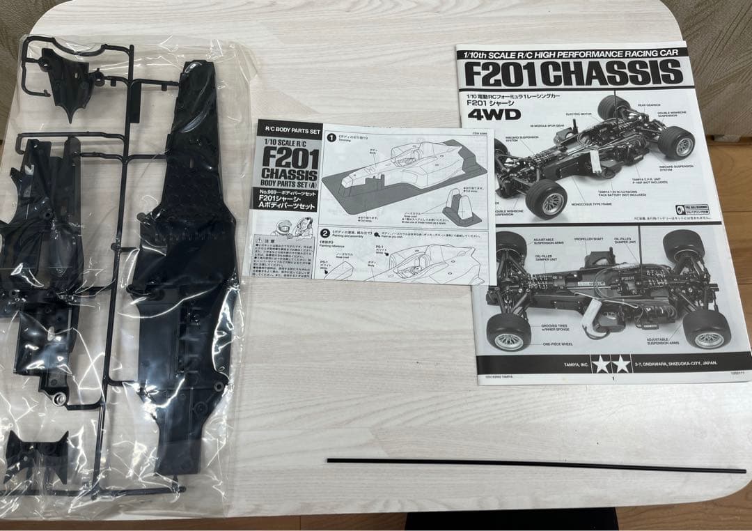 TAMIYA F201 CHASSIS KIT オリジナルボディ付き