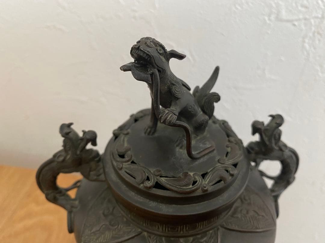 古玩 獅子蓋龍耳香炉 三脚香炉　銅器彫刻 　香櫨　三つ足香炉　中国美術　朝鮮