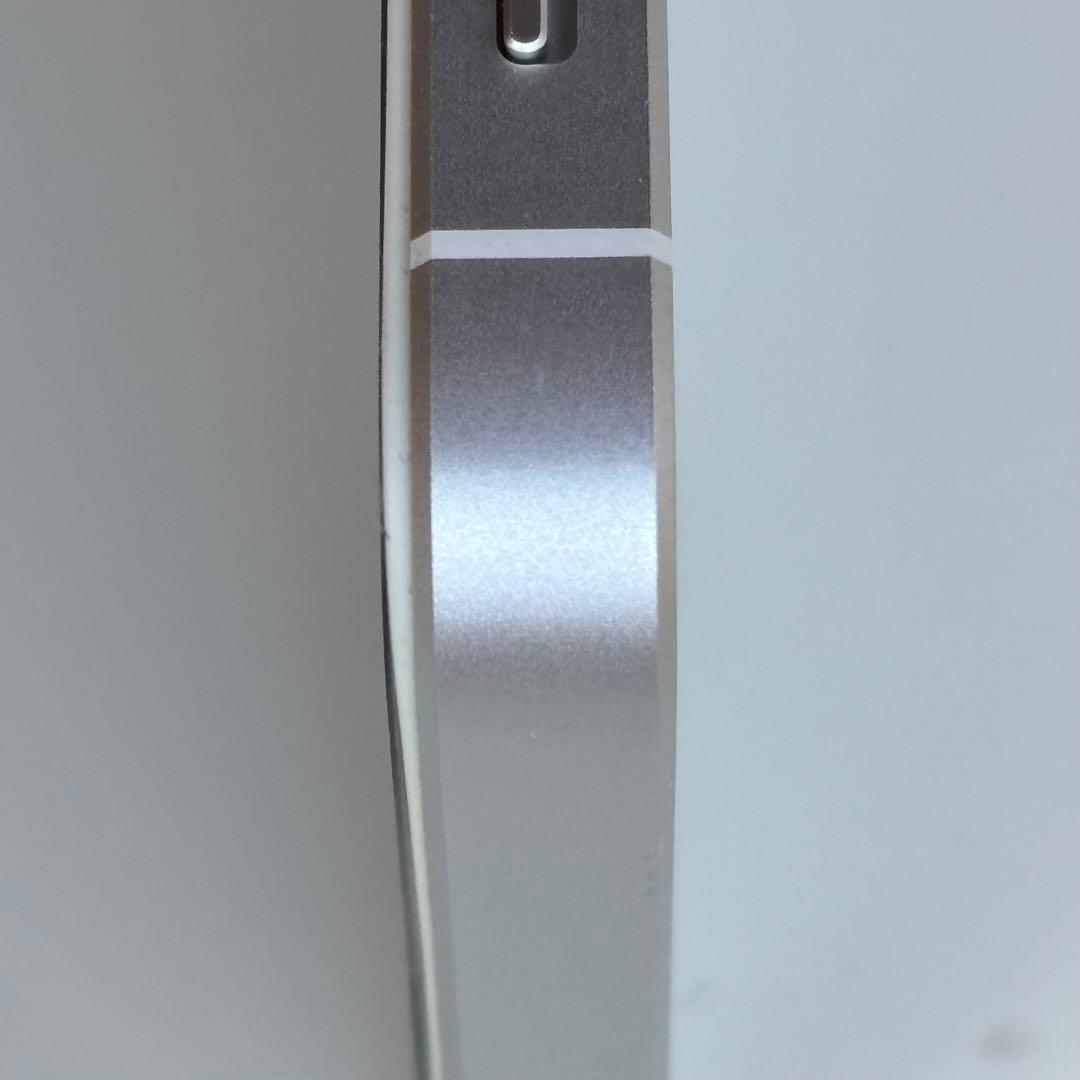 iPhoneSE 第1世代64GB シルバー バッテリー74%SIMロック解除済