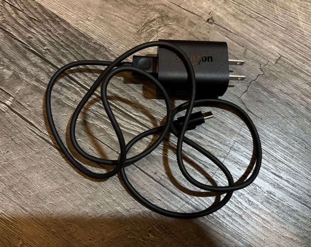 Amazon Fire HD 10 タブレット ブラック 充電器・カバー付き