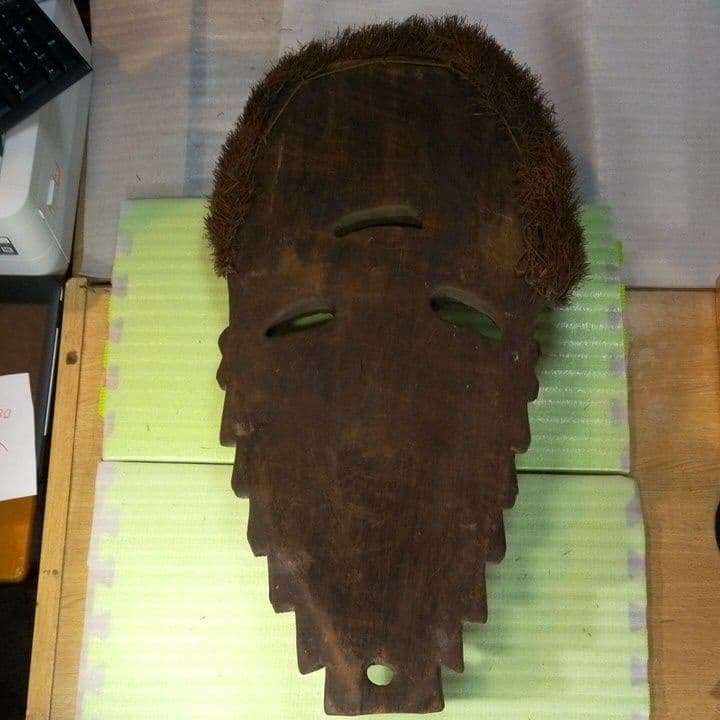 パプアニューギニア　お面　マスク　木製　木彫り　 壁掛け　置物　インテリア