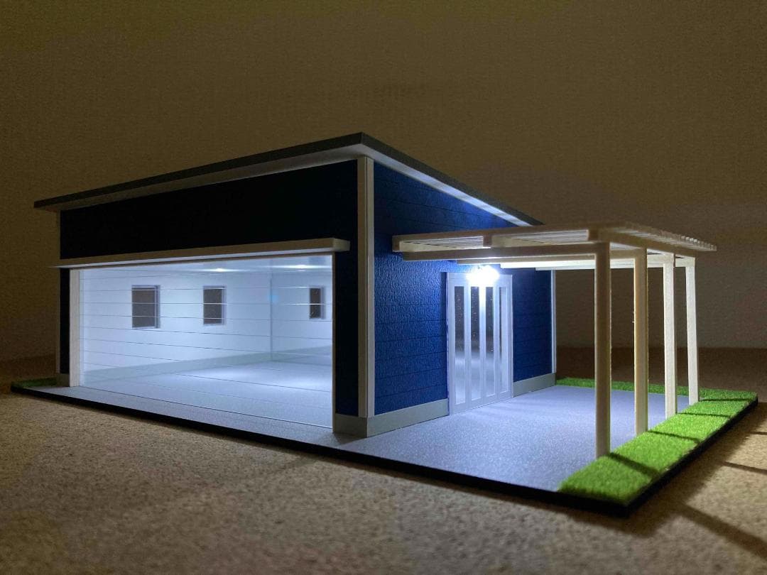 ミニカー用ジオラマ：1/43 木造パーゴラ付ガレージ（ダークブルー）ミラー貼り