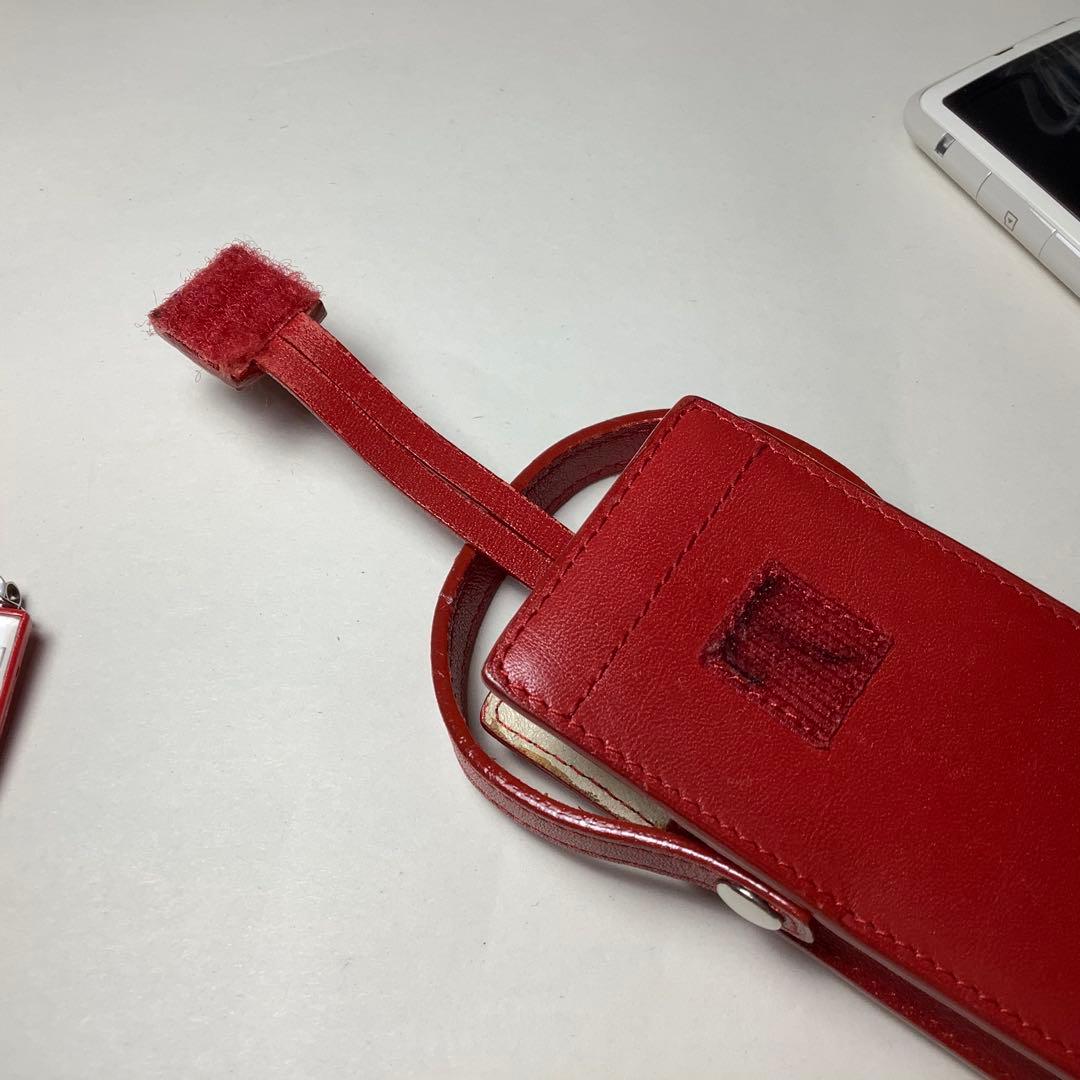 au INFOBAR 初代 ニシキゴイNISHIKIGOIと2世代目GRAY