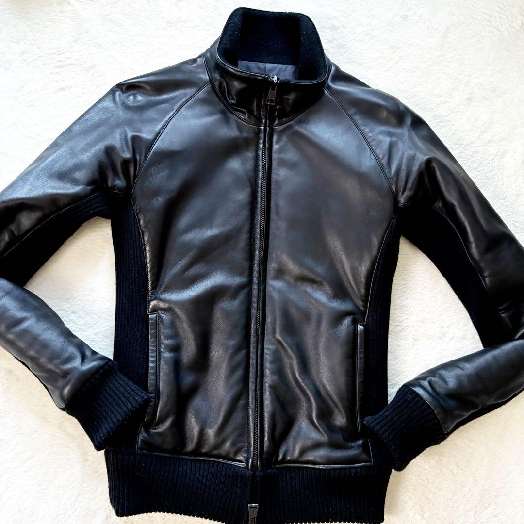 美品　AKM エーケイエム　レザージャケット　羊革　本革　カシミヤ 黒　M