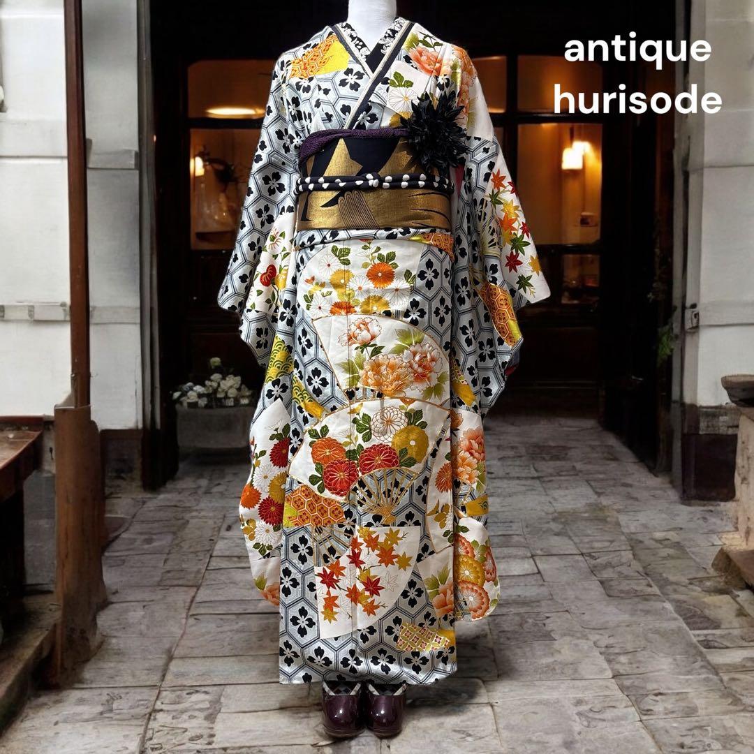 (あ913) モダンな粋を纏う ✦ グレーに黒亀甲花模様 アンティーク振袖セット