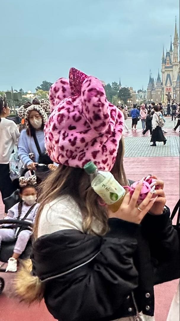 ギャル着用ディズニーファンキャップ