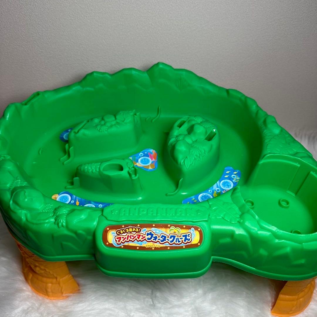 【アンパンマン】ぐるぐる流れる!アンパンマンウォータークルーズ