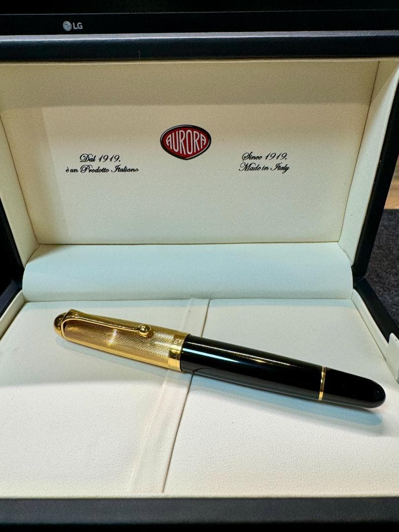 アウロラ 88（オタントット）万年筆　字幅M