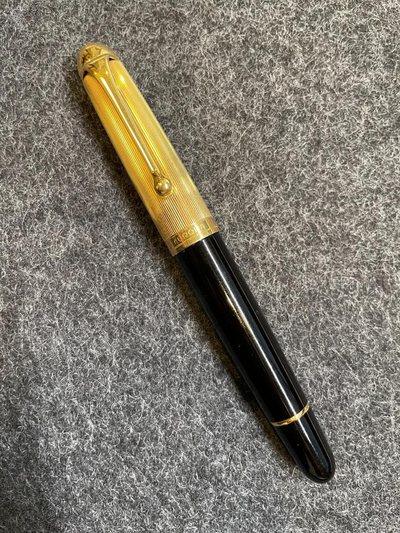 アウロラ 88（オタントット）万年筆　字幅M