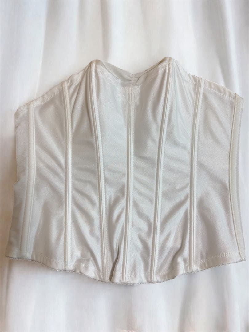 ブライダルブルーム　ブライダルインナー　ラグジュアリービスチェ 85