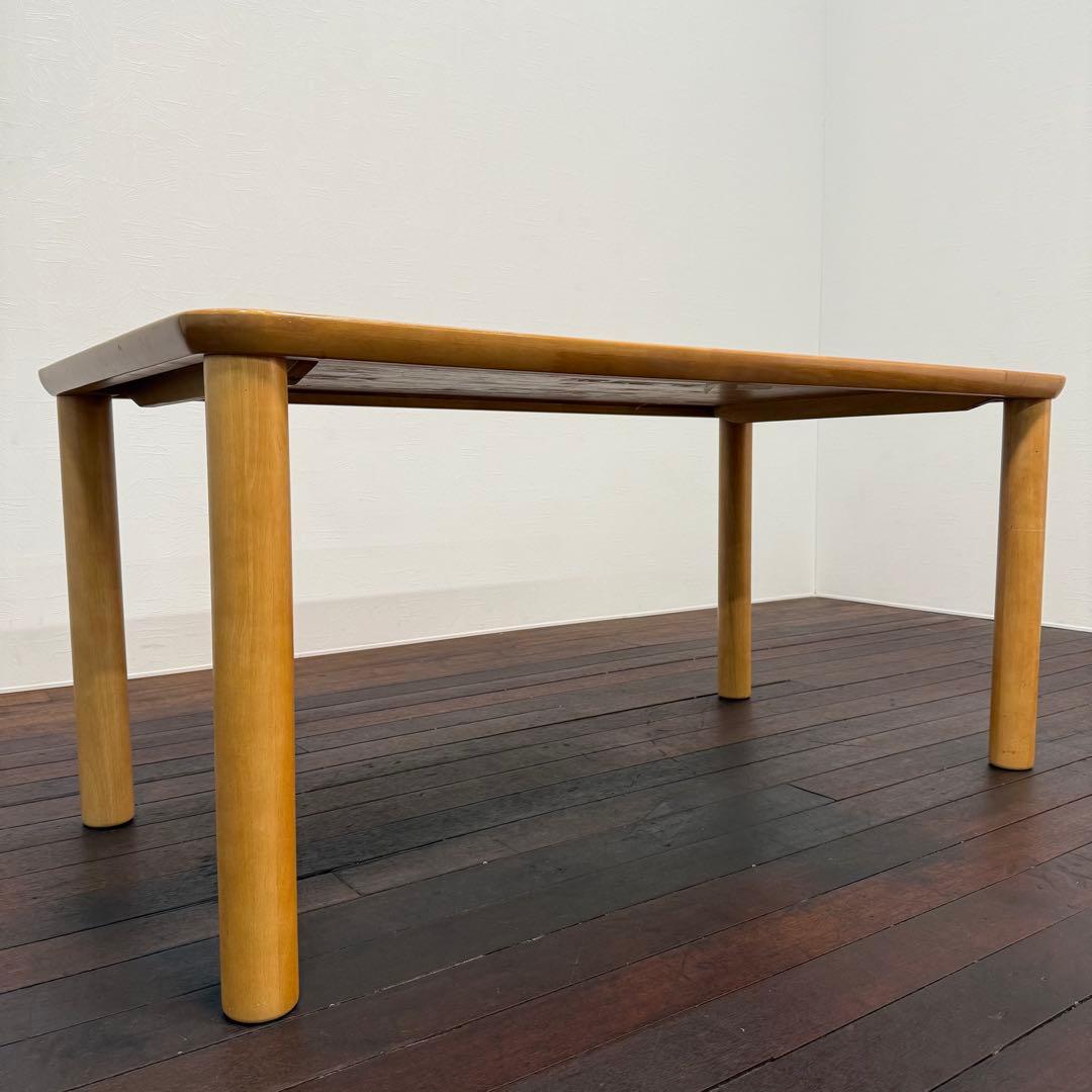 H111C19 カリモク karimoku ダイニングテーブル 四本脚