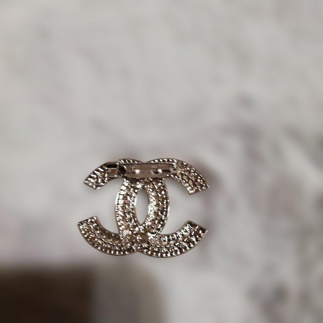 CCロゴ　ブローチ クリスタル パール　ゴールド　ノベルティ