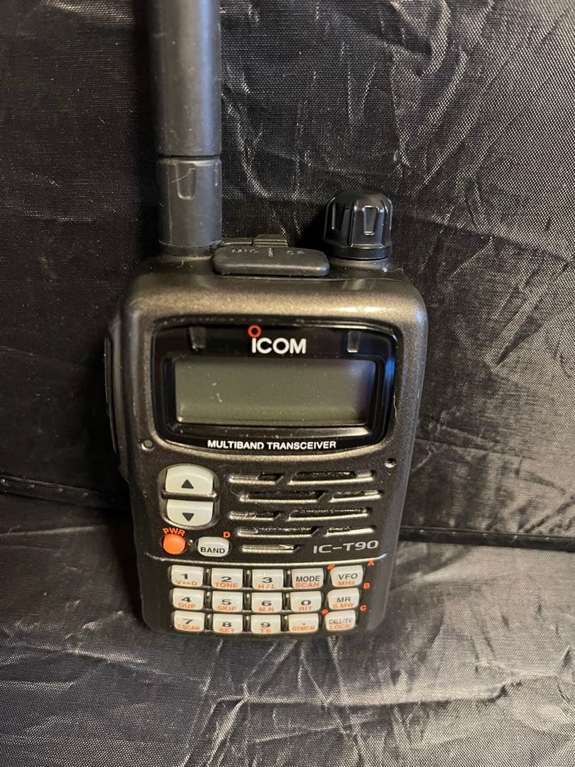 ご*ん様 アイコム　ICOM IC-T90 50/144/430MHz
