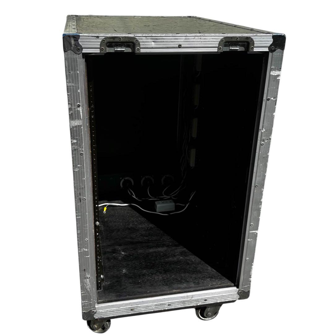 PULSE 18U ラックケース ③