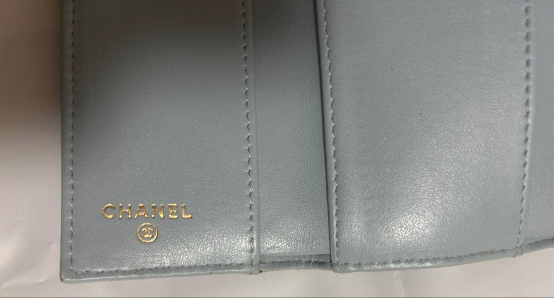 F*レ様 シャネル キャビアスキン マトラッセ コンパクトウォレット 三つ折り財