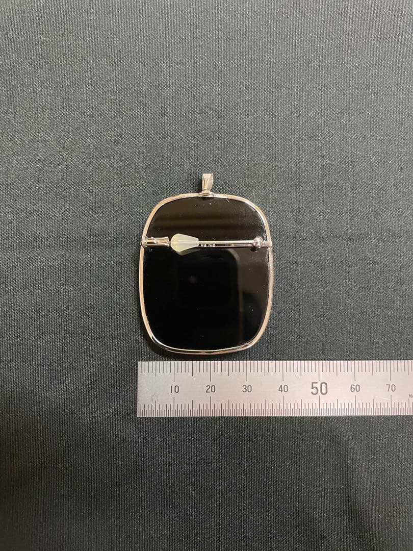 カメオ デザインブローチ　ヴィンテージ