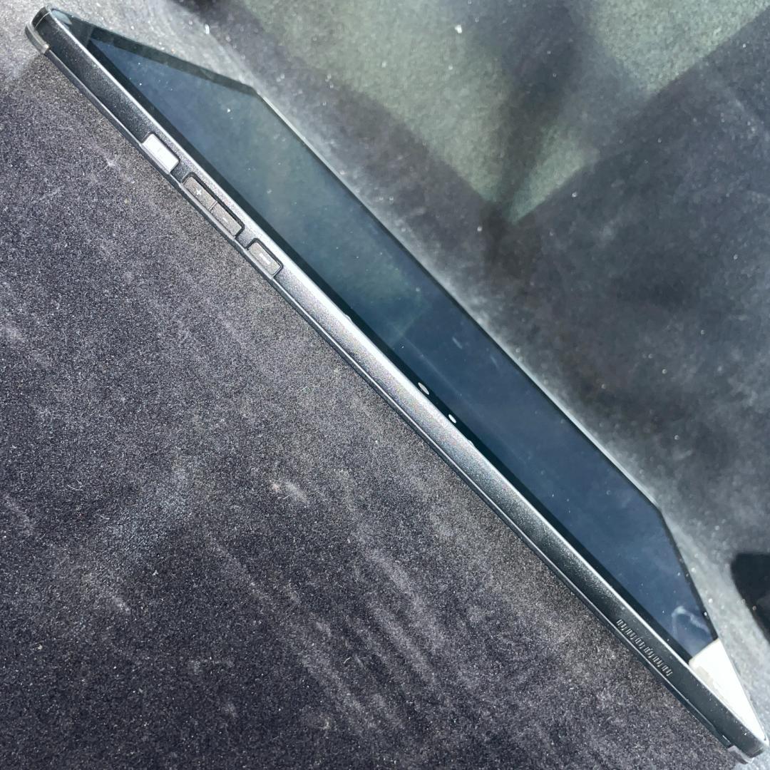 美品 ARROWS Tab Q739/AB 第8世代i5 高速SSD 256GB