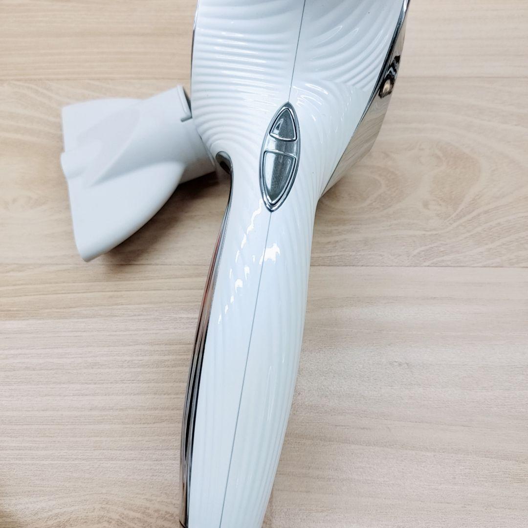 ほぼ未使用品⚡️ノズル付き Refa リファ ビューティック ドライヤー MTG