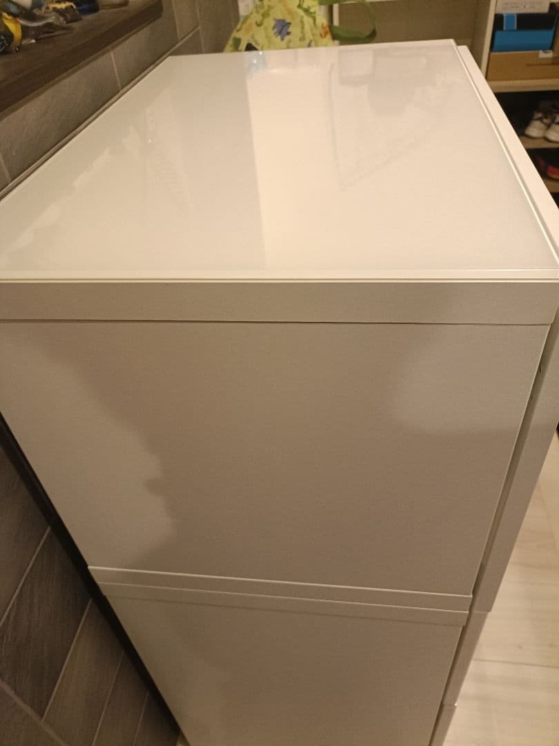 ホワイトキャビネット ガラス扉付き 3引き出し