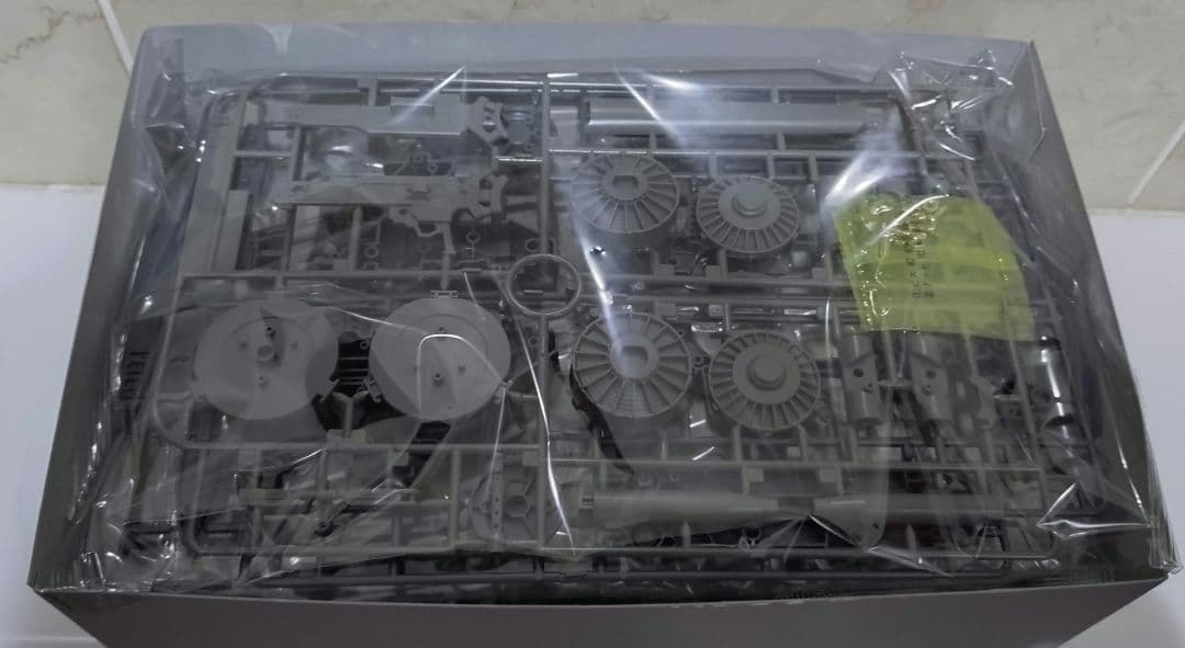 HG 量産型ザク＋ビッグ・ガン GUNDAM THUNDERBOLT Ver.