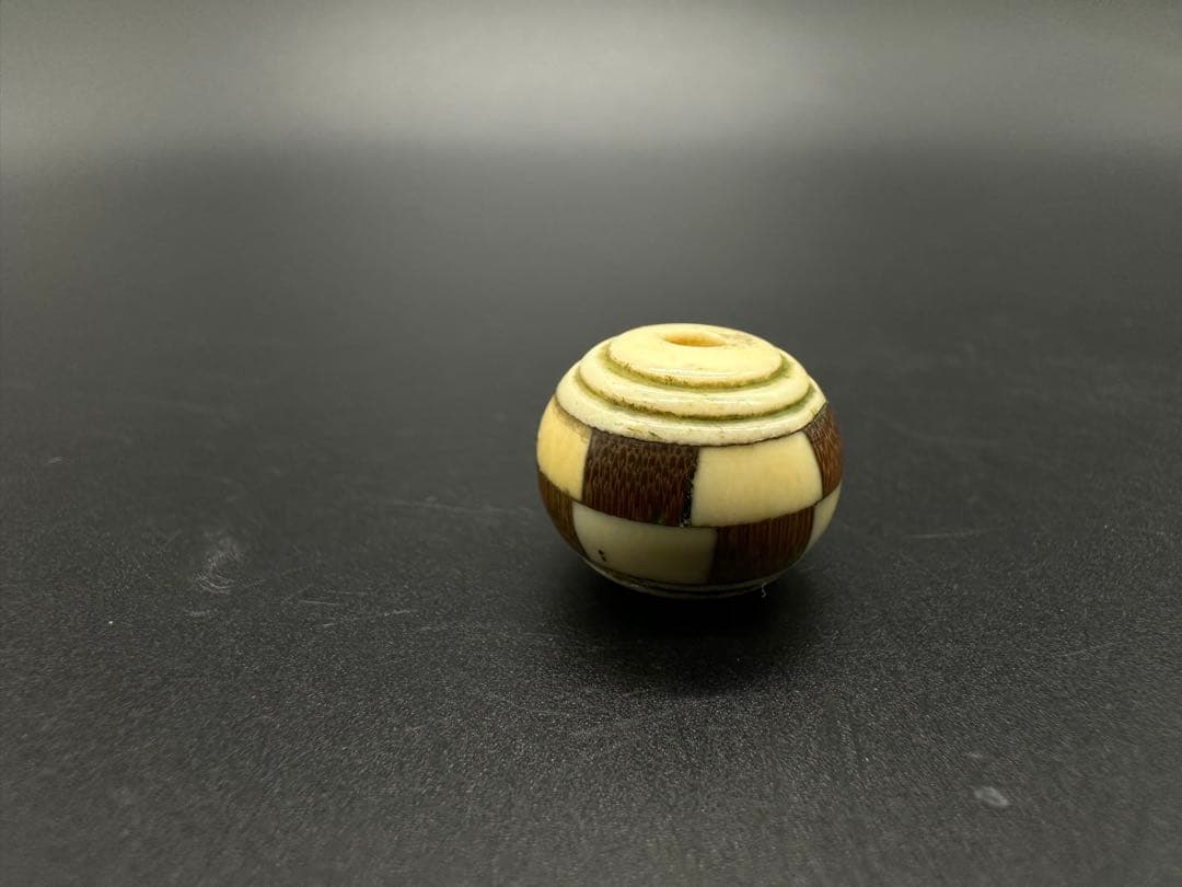 緒締　玉　（竹　鹿角　マンモス牙）組み　骨董古美術