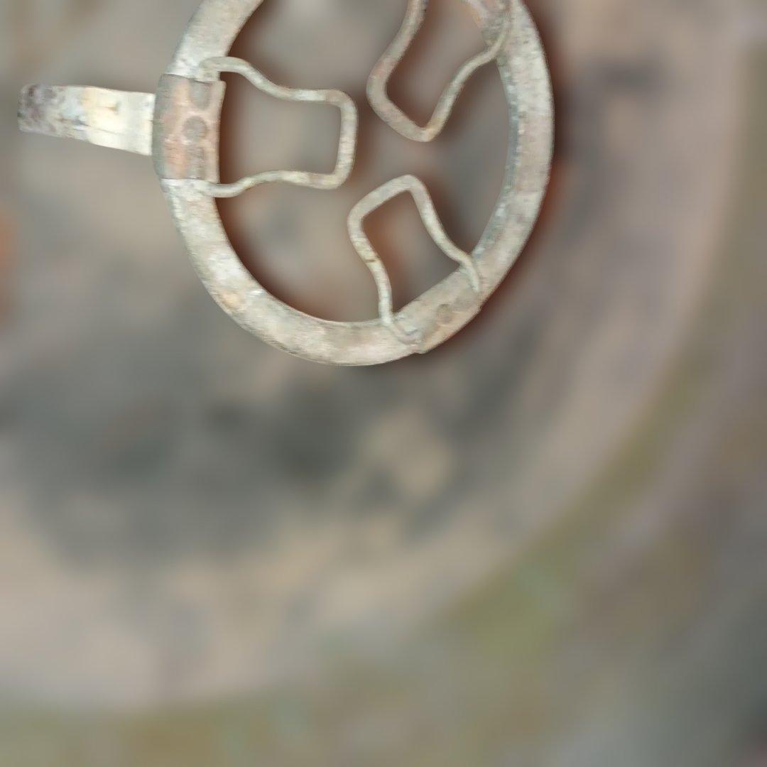 火鉢 網目状装飾