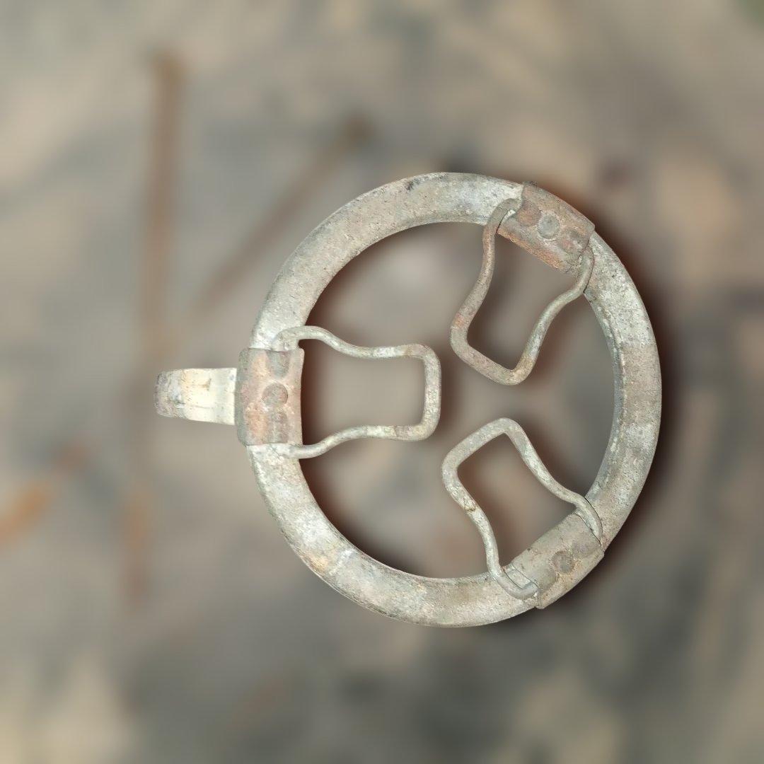 火鉢 網目状装飾