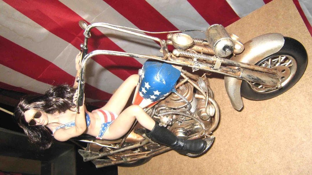 【即決！】　チョッパーバイクとビキニ・ガール　1／6　バービーサイズ