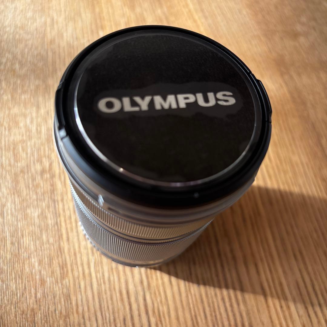 【新品未使用】OLYMPUS 40-150mm f/4-5.6 ズームレンズ