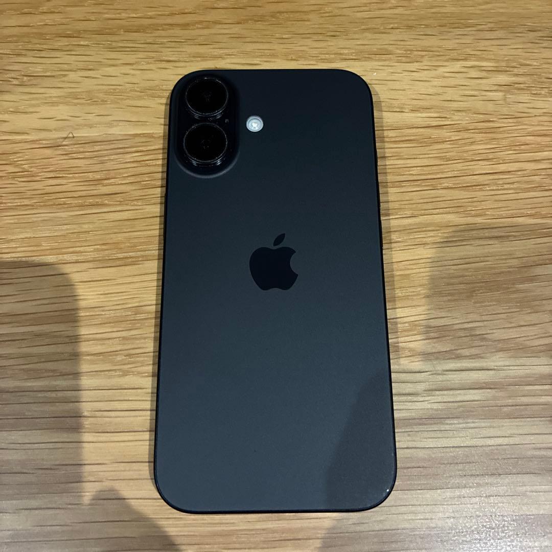 アリフ　iPhone16 128GB ブラック　SIMフリー