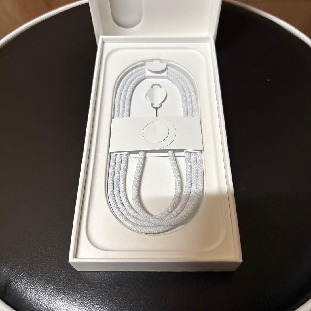 アリフ　iPhone16 128GB ブラック　SIMフリー