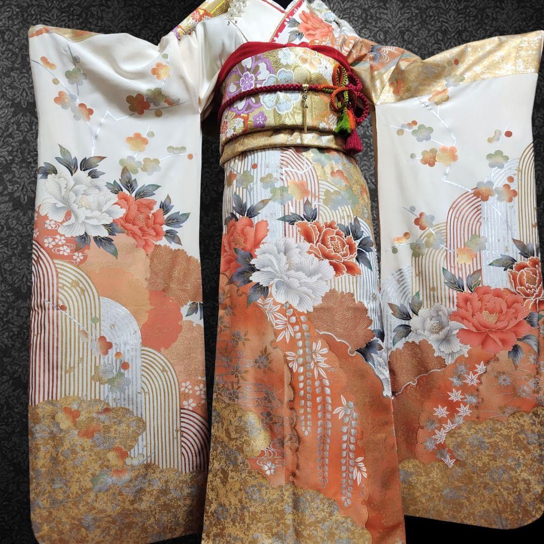 振袖フルセット(7点)・成人式・金銀彩加工・くすみ・白・古典柄・大輪牡丹