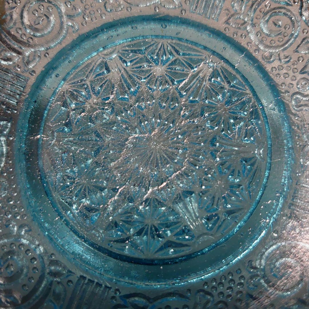 【ご成約】淡路珉平焼 ターコイズブルー 陽刻 花文様 7寸皿と骨董の器 おまとめ