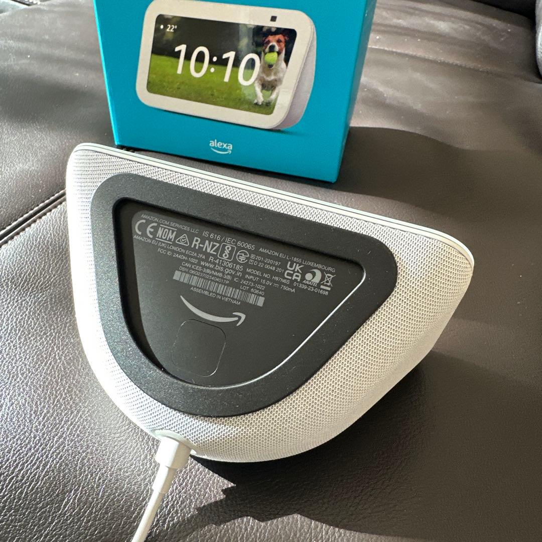 Amazon Echo Show 5 (エコーショー5) 第3世代