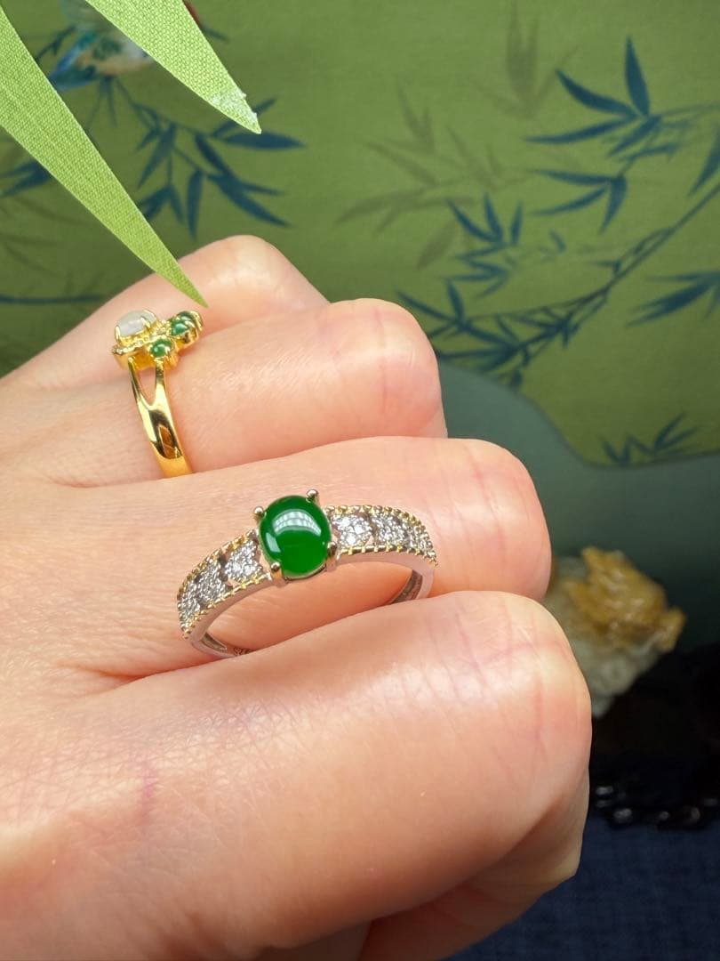 貴重❣️ミャンマー産天然本翡翠　帝王緑、濃厚な満緑カラー翡翠リング　鑑定書付き
