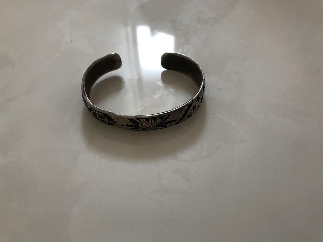 ナバホ　ヴィンテージ　バングル　【良柄】