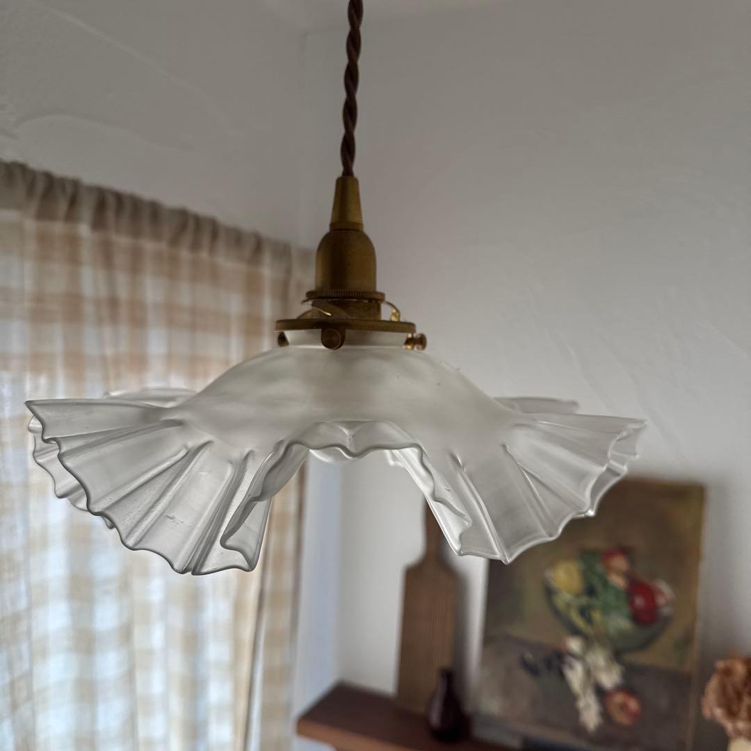 フランスアンティーク　ガラスシェード　フロストガラス　フリルシェード