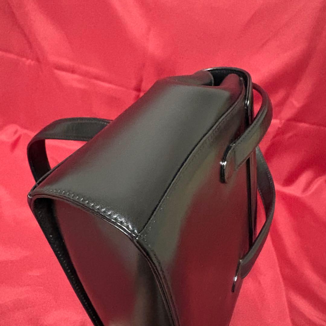 サルバトーレフェラガモ　2way ガンチーニ　ショルダーバッグ　レザー