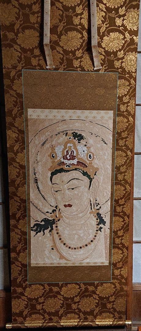 西陣手織唐絹国寳法隆寺聖観音像掛軸☆1月31日迄半額に御値引き販売中☆☆