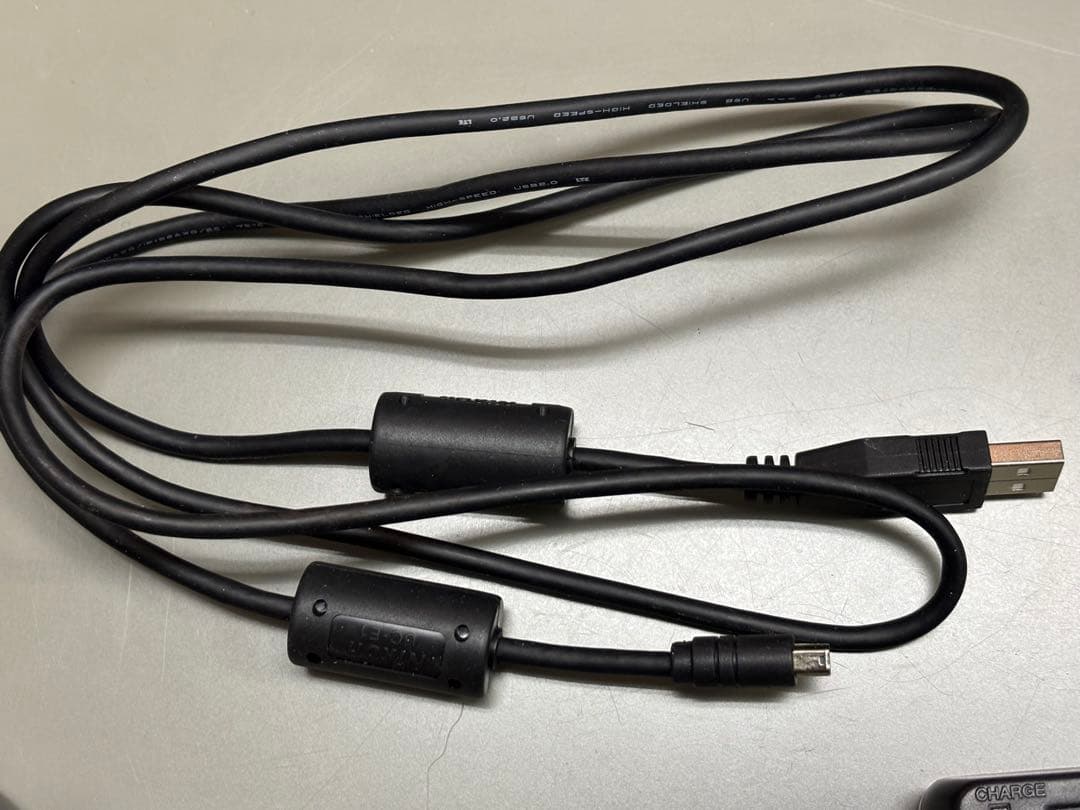 ニコンCOOLPIX 5000コンパクトデジタルカメラ バッテリ ワイコンUSB