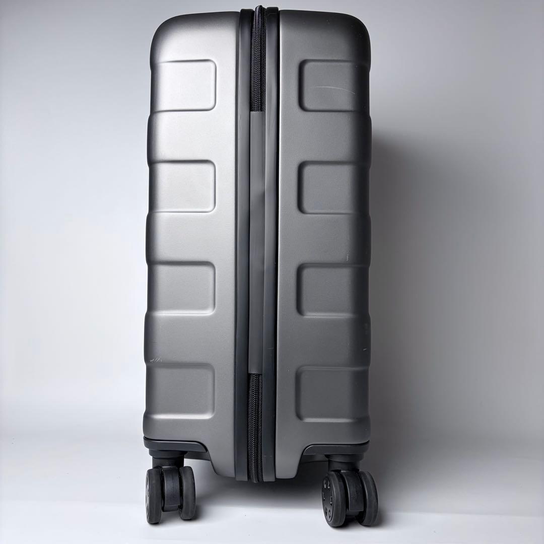 無印良品　バーを自由に調節できるキャリーケース36Lストッパー付き機内持ち込み